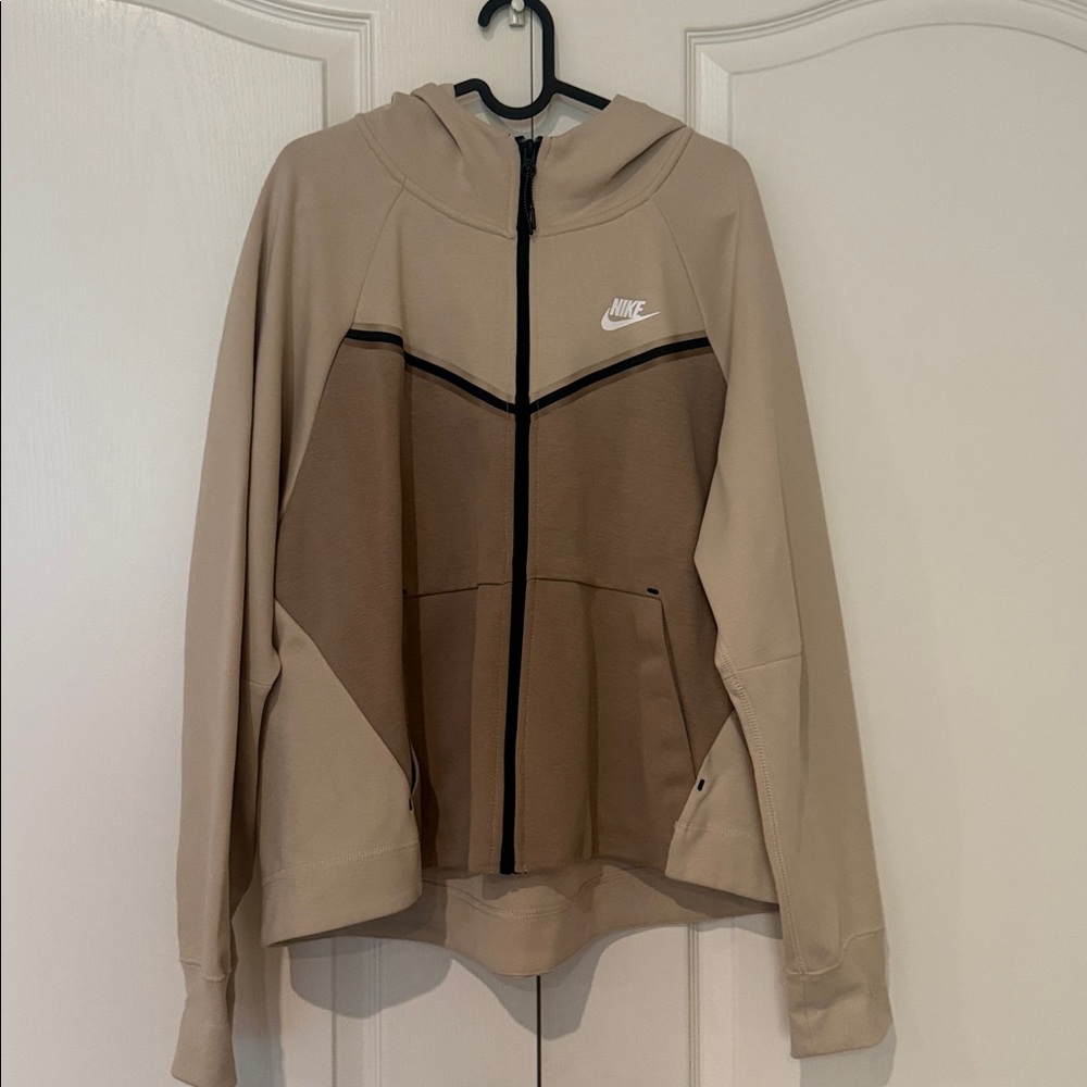 Nike Beige and Black Hoodie